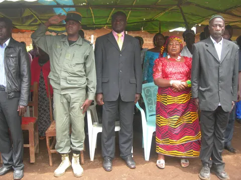 Ŋku Fofie Sivesta bee bara