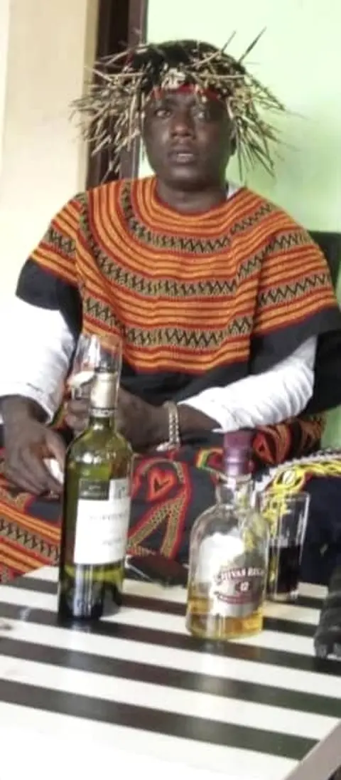 Mfɔŋ Ŋkaŋ dzetɔɔ mfiee