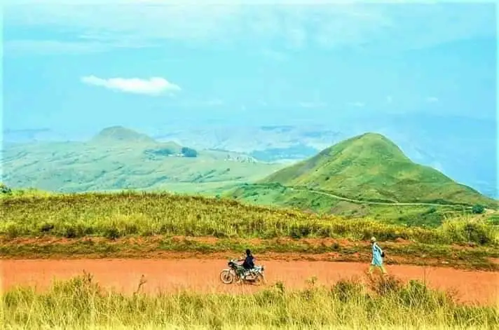MOUNT KIGURƐ AND KIGANYI
